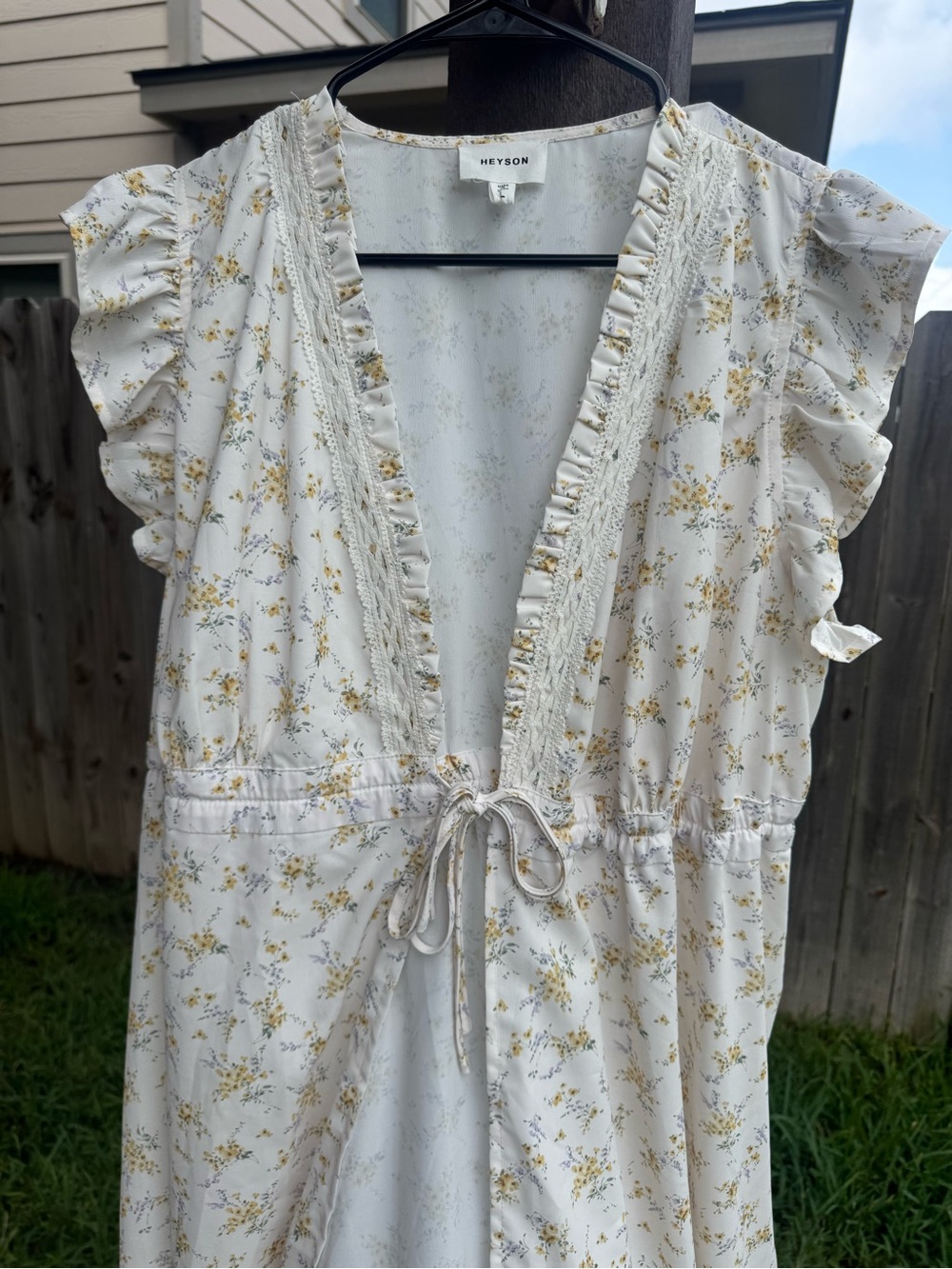 Heyson Ivory kimono with Soft Yellow Floral Print